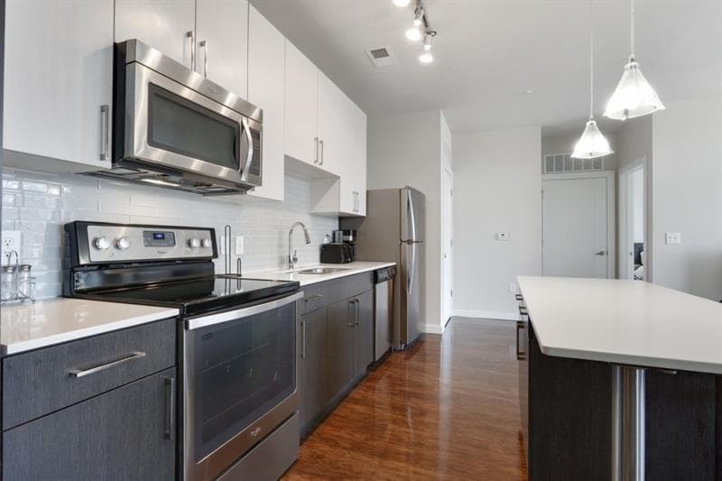 2 bedroom, 2 bathroom, 1,132 sq ft apartment for rent at 299 North Highland Avenue 3041, Atlanta, GA 30307 for $4,750 a month — photo 7
