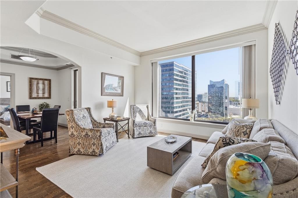 2 bedroom, 2 bathroom, 1,363 sq ft condominium sold at 3445 Stratford Road 2104, Atlanta, GA 30326