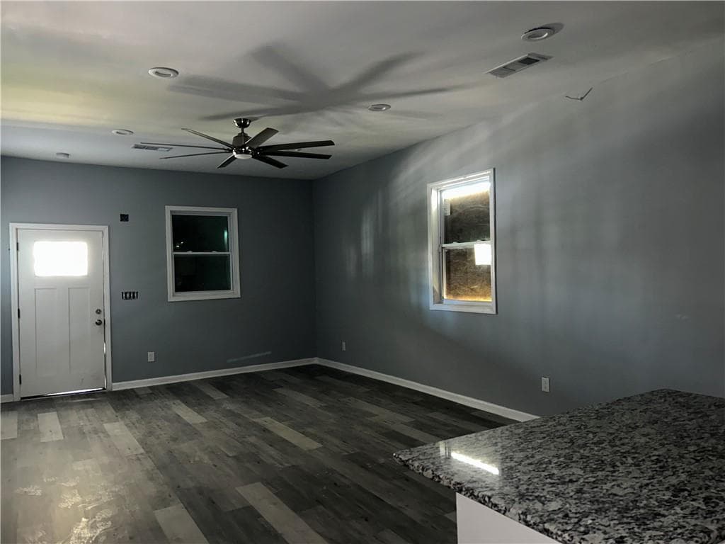 4 bedroom, 4 bathroom, 1,392 sq ft single family residence for sale at 1831 Jonesboro Road, Atlanta, GA 30315 — photo 3