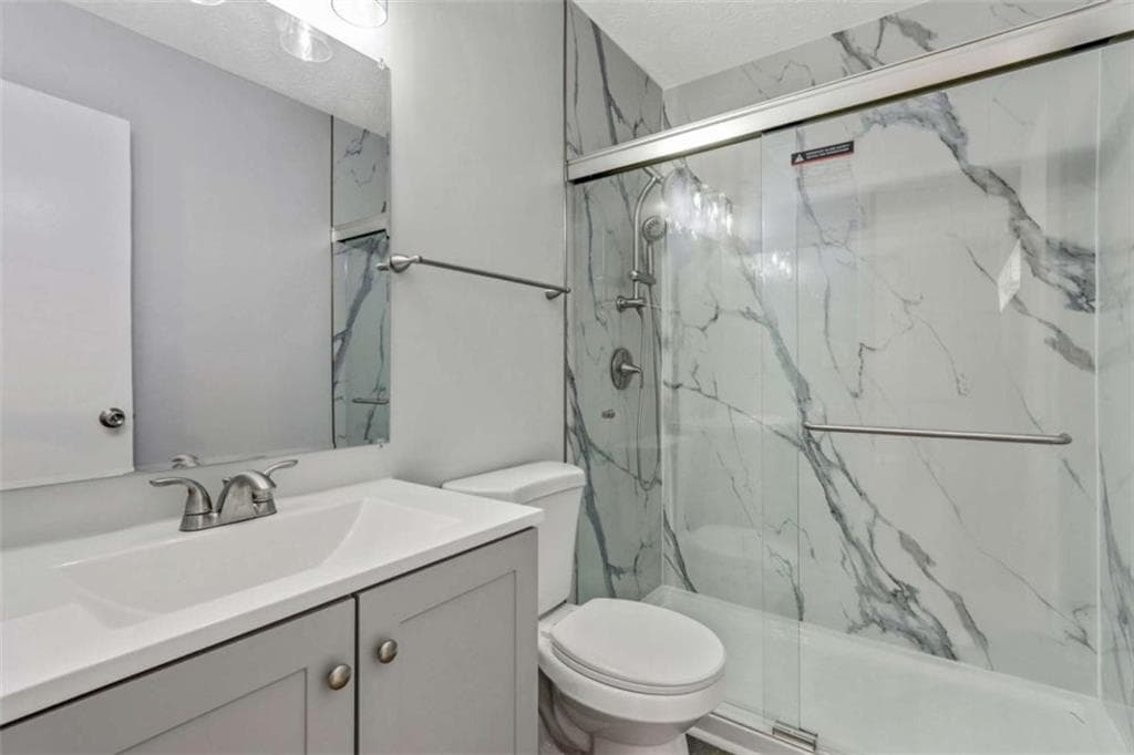 3 bedroom, 2 bathroom, 1,120 sq ft single family residence under contract at 8730 Parliament Place, Jonesboro, GA 30238 — photo 9