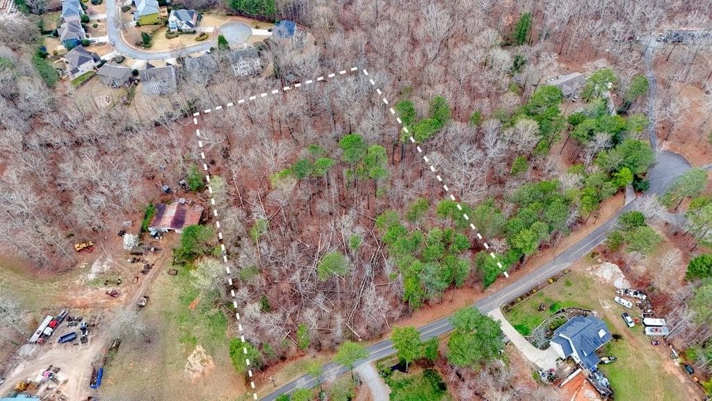 single family residence for sale at 8241 Bow Trail, Woodstock, GA 30188 — photo 3
