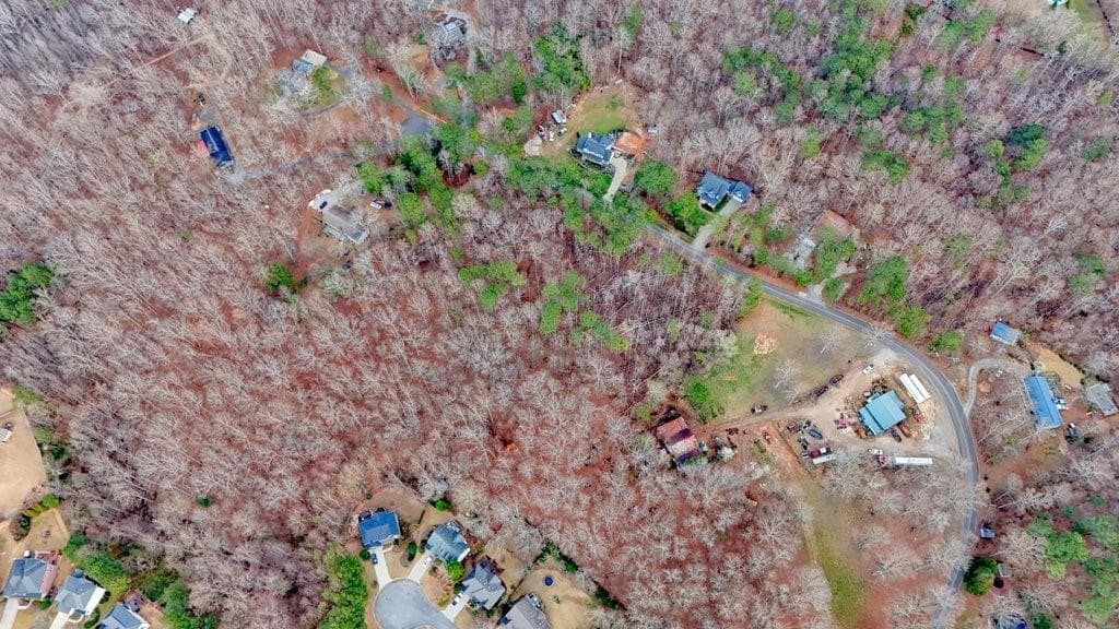 single family residence for sale at 8241 Bow Trail, Woodstock, GA 30188 — photo 8