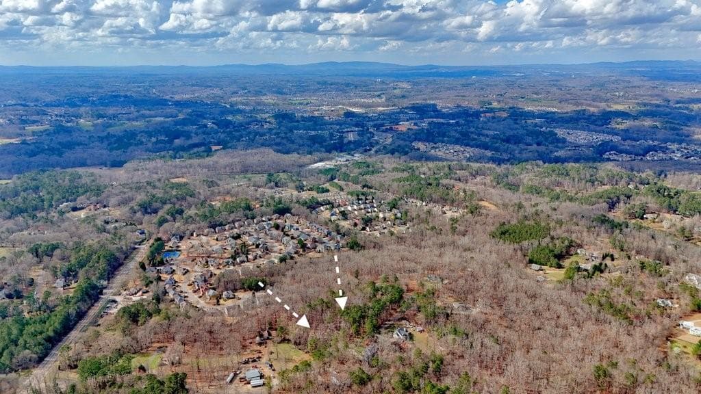 single family residence for sale at 8245 Bow Trail, Woodstock, GA 30188 — photo 10
