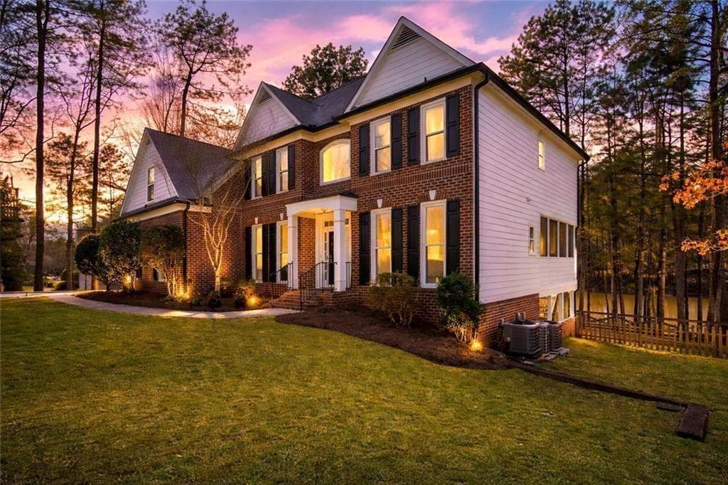 590 Woodbrook Way, Lawrenceville, GA 30043 — most recent listing photo