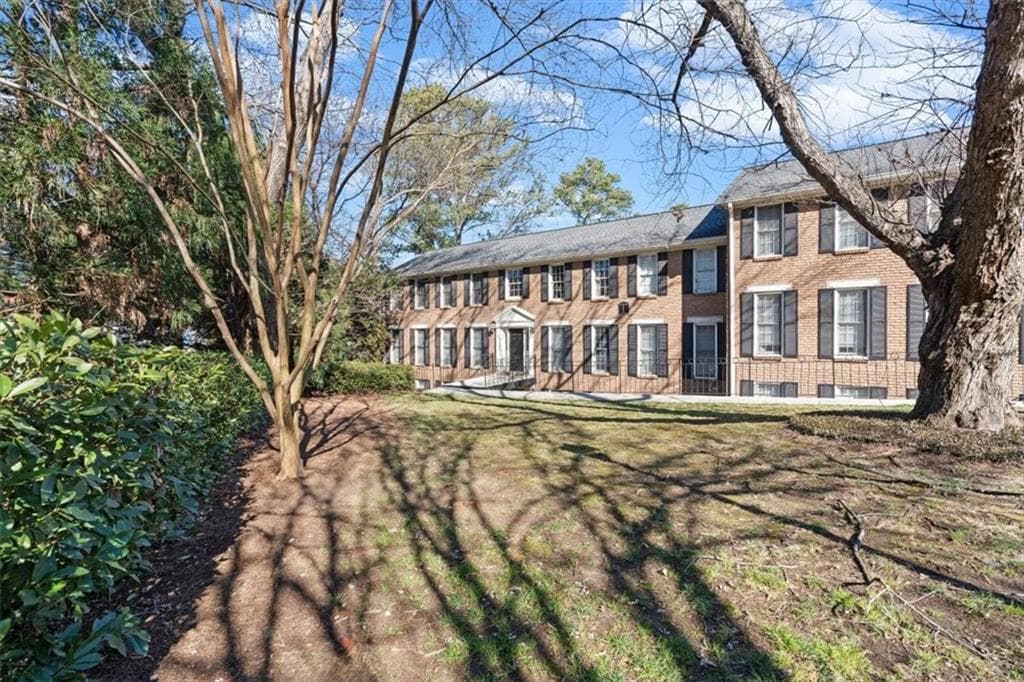 1101 Collier Road T5
