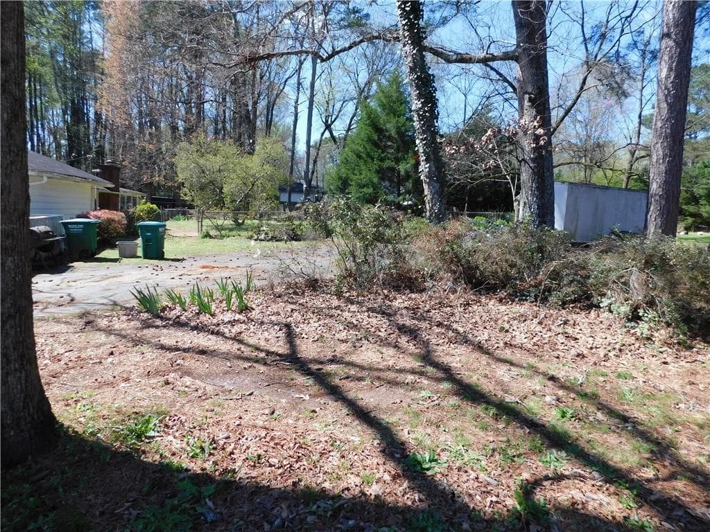 single family residence under contract at 5265 Five Forks Trickum Road, Lilburn, GA 30047 — photo 5