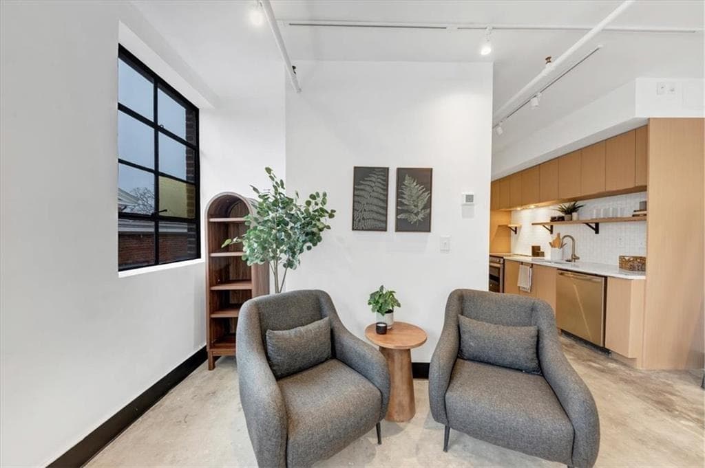 1 bedroom, 1 bathroom condominium under contract at 1805 HARVARD Avenue 304, College Park, GA 30337 — photo 5