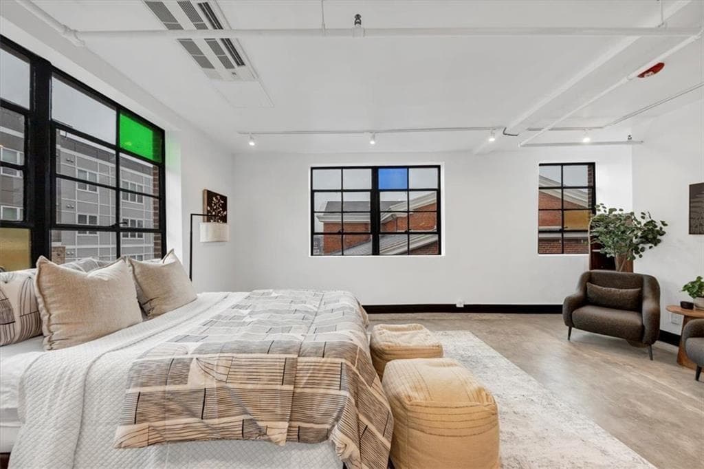1 bedroom, 1 bathroom condominium under contract at 1805 HARVARD Avenue 304, College Park, GA 30337 — photo 9