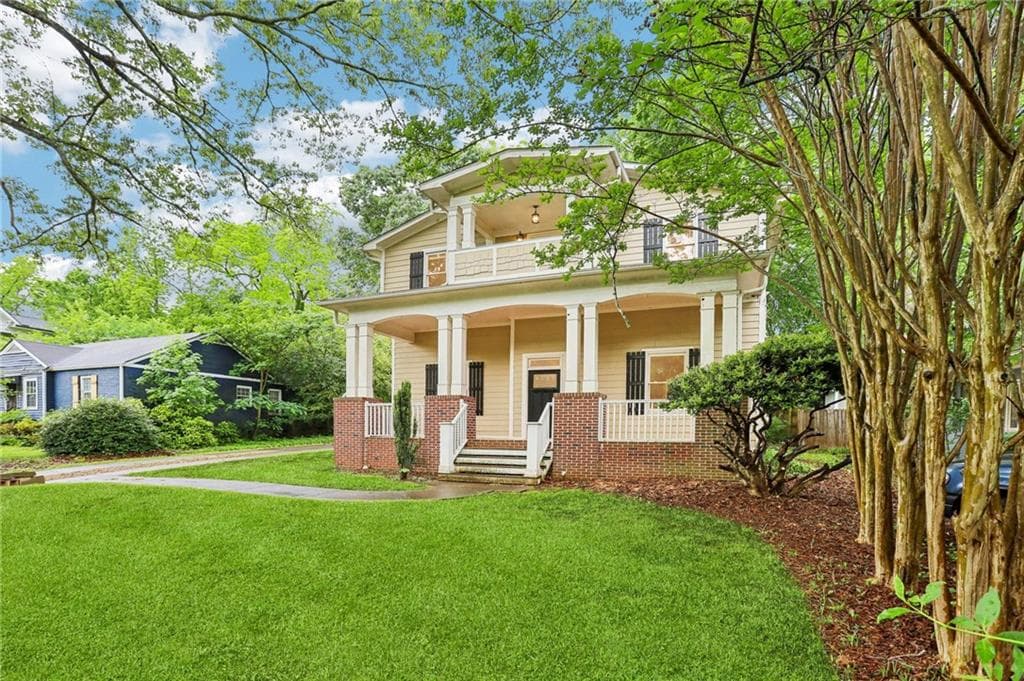 5 bedroom, 4 bathroom, 3,682 sq ft single family residence for sale at 274 Rockyford Road, Atlanta, GA 30317