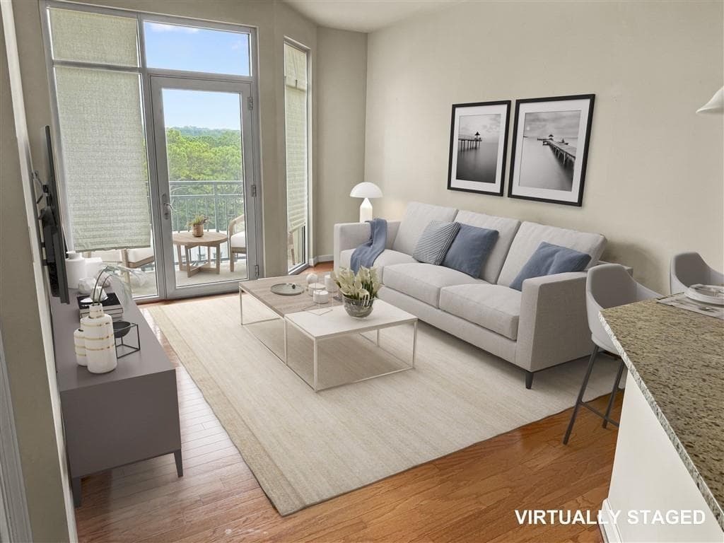 1 bedroom, 1 bathroom, 671 sq ft condominium for sale at 711 Cosmopolitan Drive 223, Atlanta, GA 30324 — photo 2