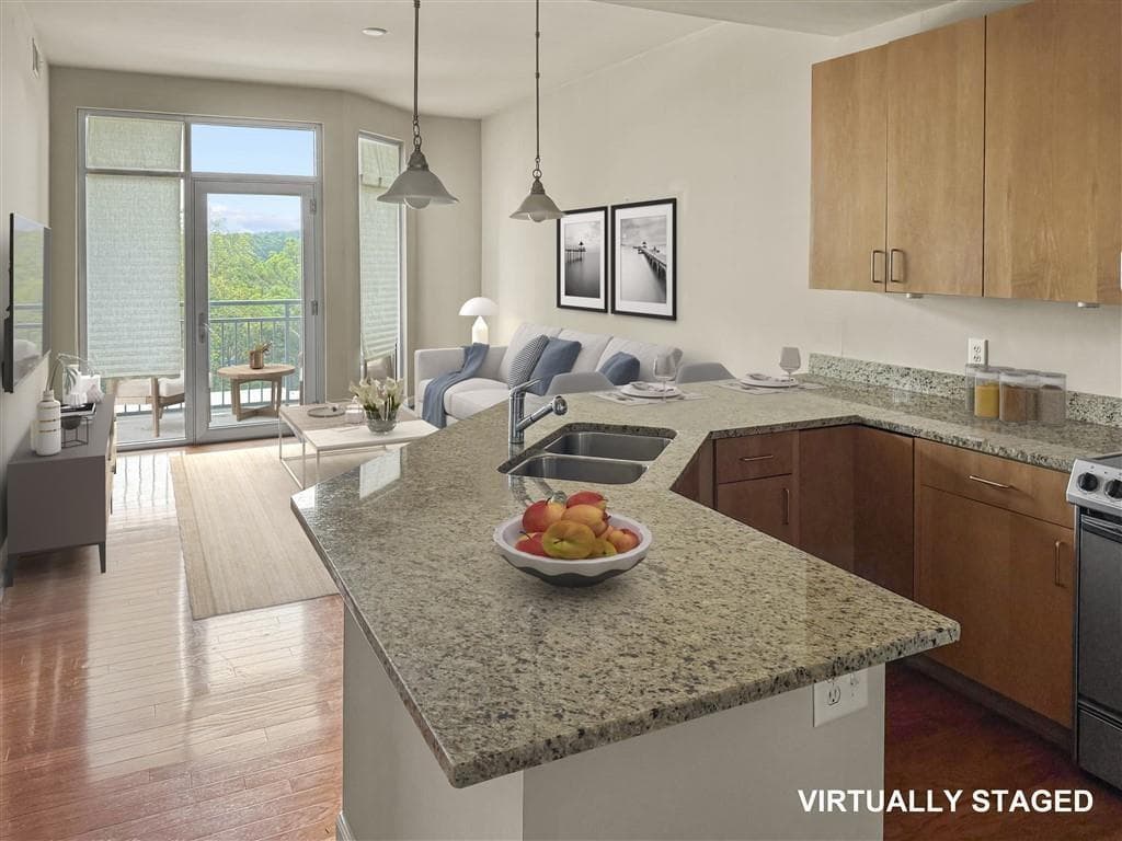 1 bedroom, 1 bathroom, 671 sq ft condominium for sale at 711 Cosmopolitan Drive 223, Atlanta, GA 30324 — photo 3