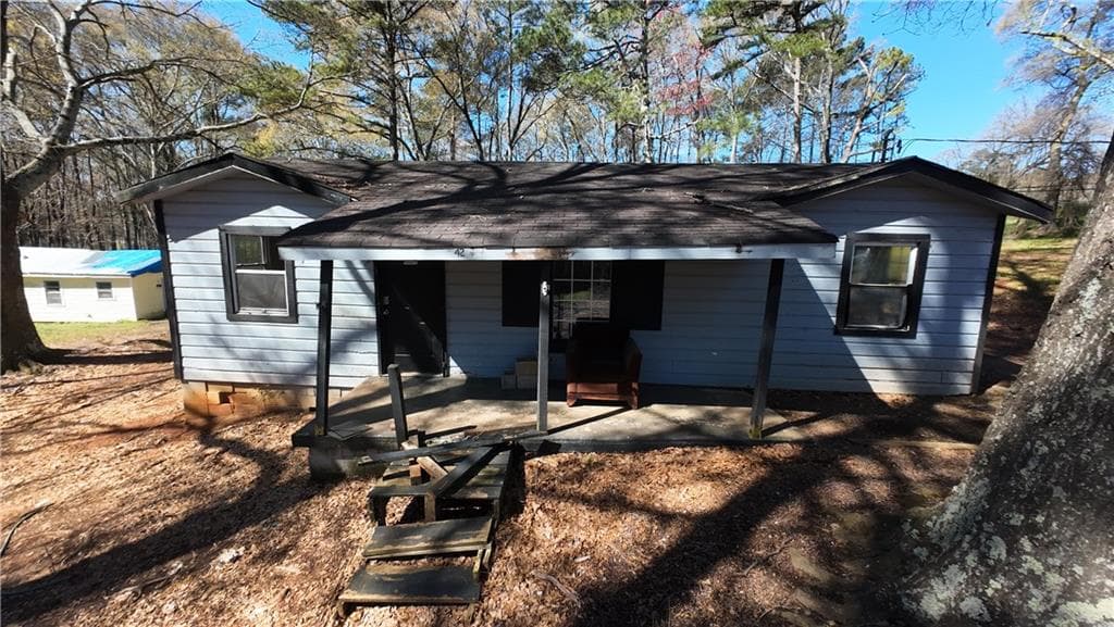 3 bedroom, 1 bathroom, 880 sq ft single family residence sold at 42 Shankwoods Lane, Villa Rica, GA 30180