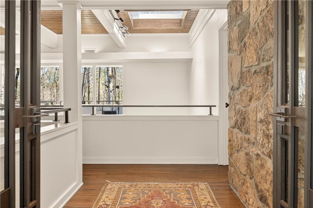 5 bedroom, 4 bathroom, 4,358 sq ft single family residence under contract at 1640 Winterthur Close, Atlanta, GA 30328 — photo 5