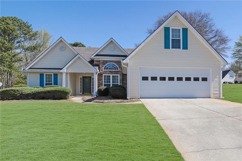 6185 Devonshire Drive, Flowery Branch, GA 30542 — most recent listing photo
