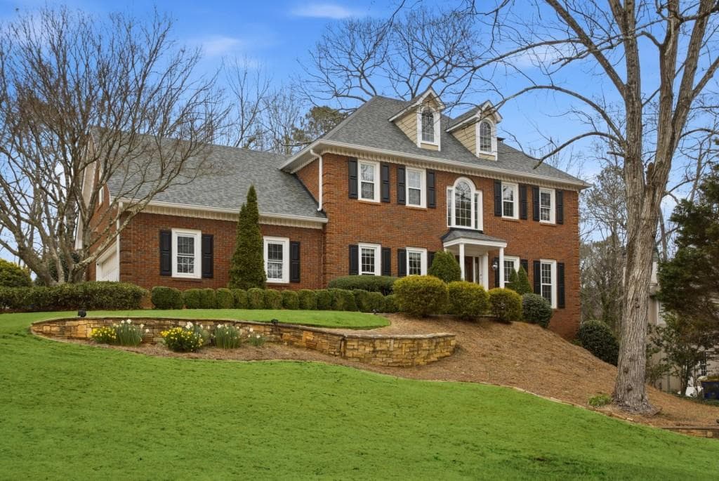 4 bedroom, 5 bathroom, 4,179 sq ft single family residence sold at 4047 Jordan Lake Drive, Marietta, GA 30062