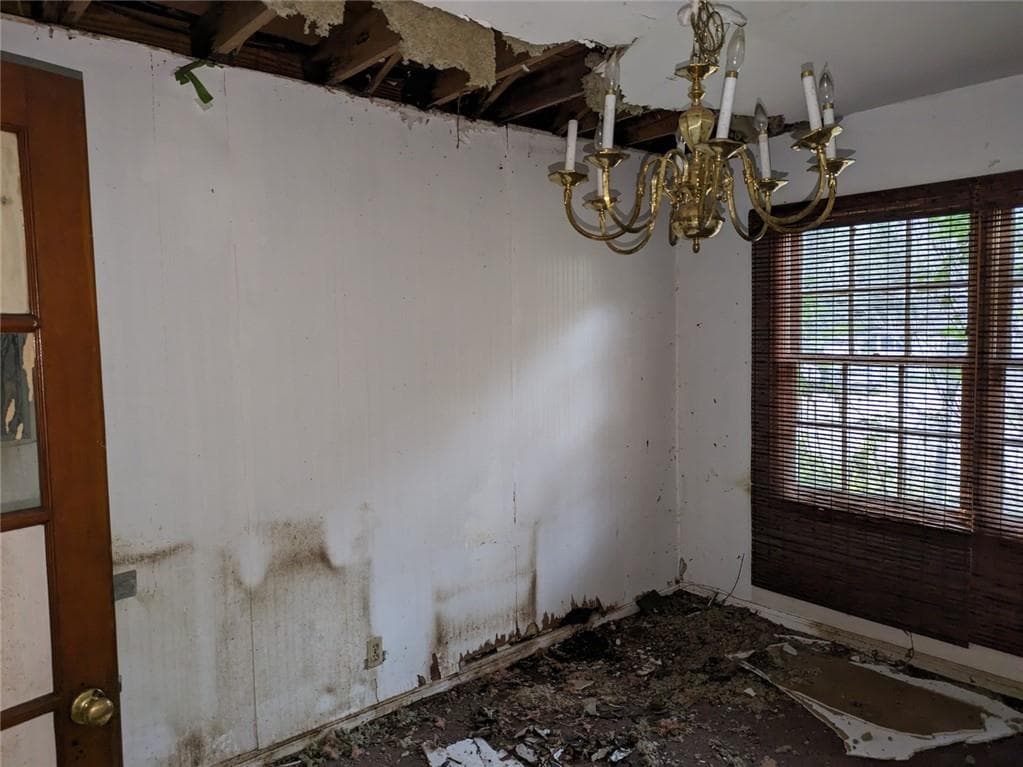 4 bedroom, 3 bathroom, 1,988 sq ft single family residence under contract at 4071 Church Street, Clarkston, GA 30021 — photo 10