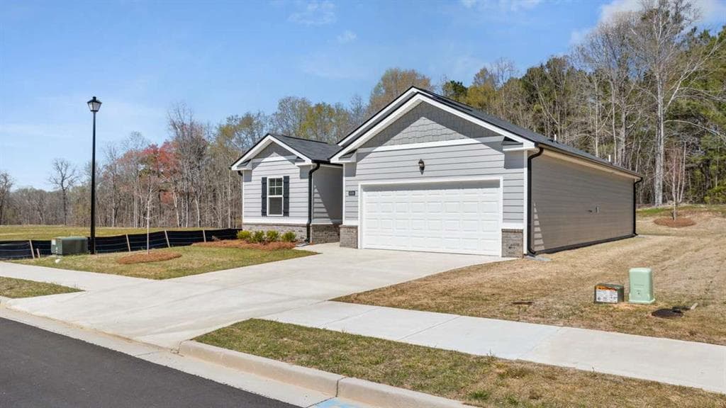 8592 SECRETARIAT Drive, Lithonia, GA 30058 — most recent listing photo
