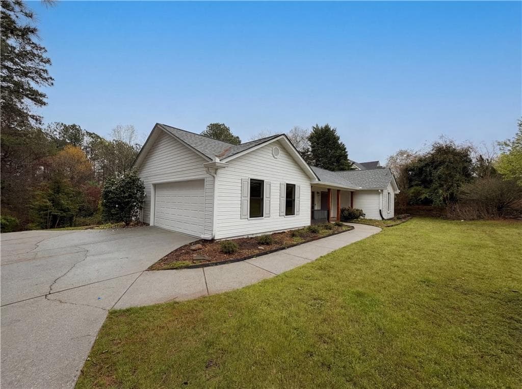 3 bedroom, 2 bathroom, 1,418 sq ft single family residence under contract at 4241 Grady Smith Road, Loganville, GA 30052 — photo 10