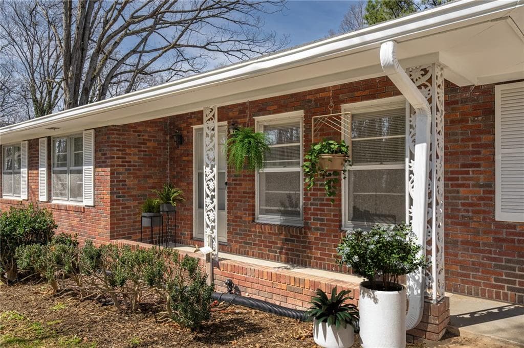3 bedroom, 3 bathroom, 2,984 sq ft single family residence for sale at 33 Summit Drive, Lindale, GA 30147 — photo 4