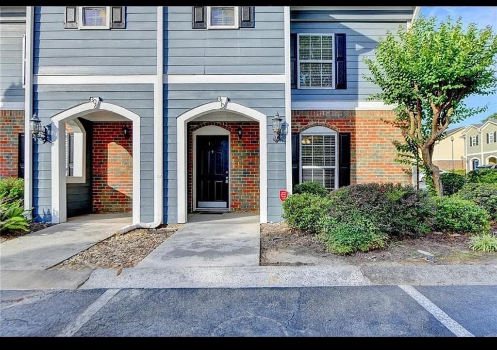 2 bedroom, 3 bathroom, 1,214 sq ft townhouse for rent at 810 Summer Place, Norcross, GA 30071 for $1,755 a month — photo 1 of 20