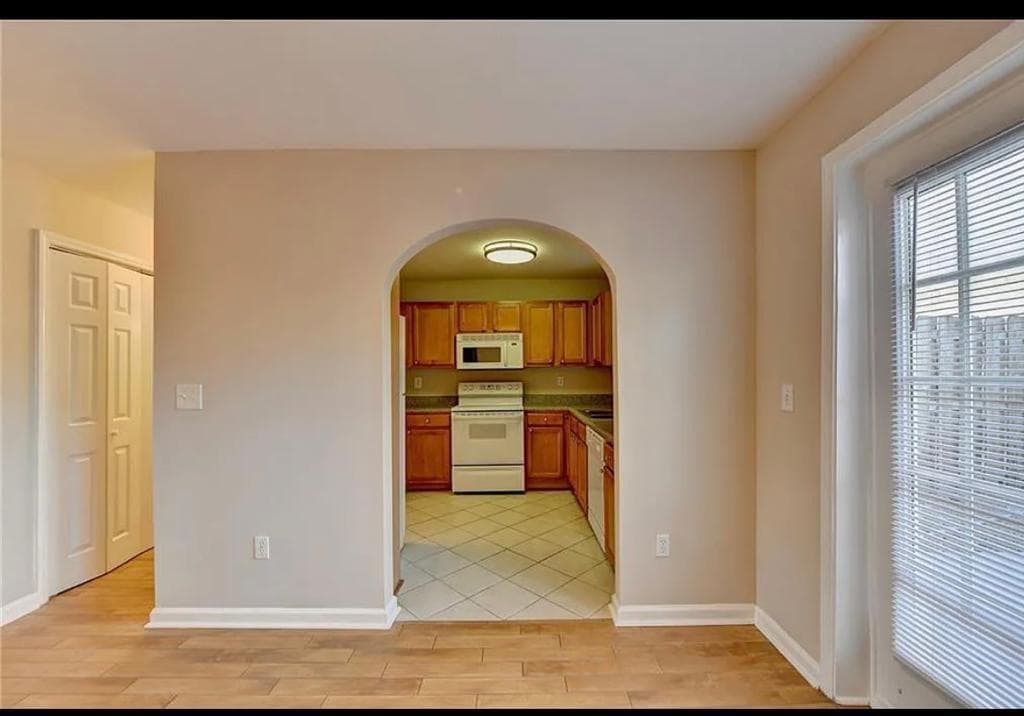 2 bedroom, 3 bathroom, 1,214 sq ft townhouse for rent at 810 Summer Place, Norcross, GA 30071 for $1,755 a month — photo 9