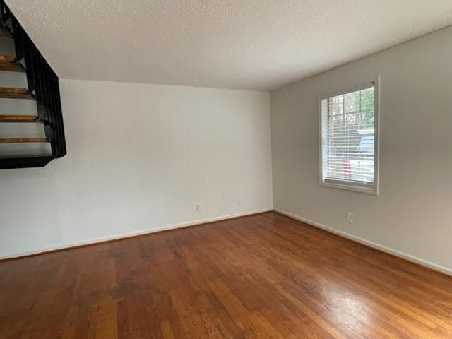 2 bedroom, 2 bathroom, 960 sq ft townhouse for rent at 3882 Parklane Drive, Clarkston, GA 30021 for $1,350 a month — photo 2