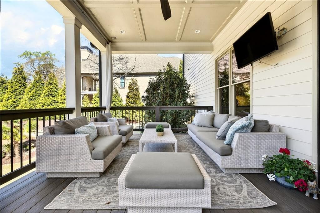 7 bedroom, 7 bathroom, 6,685 sq ft single family residence under contract at 2838 Redding Road, Atlanta, GA 30319 — photo 6