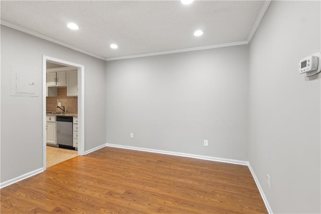 2 bedroom, 2 bathroom, 1,206 sq ft condominium under contract at 6851 Roswell Road O28, Atlanta, GA 30328 — photo 9
