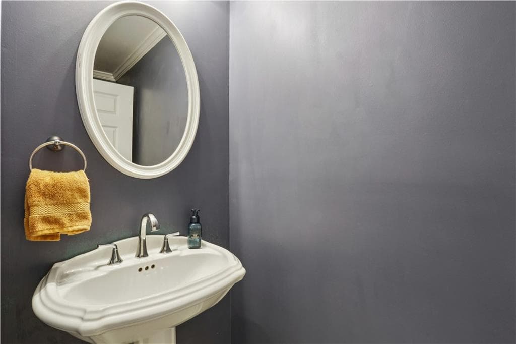 2 bedroom, 3 bathroom, 1,423 sq ft condominium for sale at 3275 Lenox Road 208, Atlanta, GA 30324 — photo 6