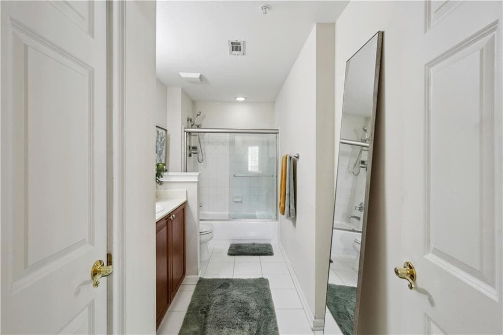 2 bedroom, 3 bathroom, 1,423 sq ft condominium for sale at 3275 Lenox Road 208, Atlanta, GA 30324 — photo 10