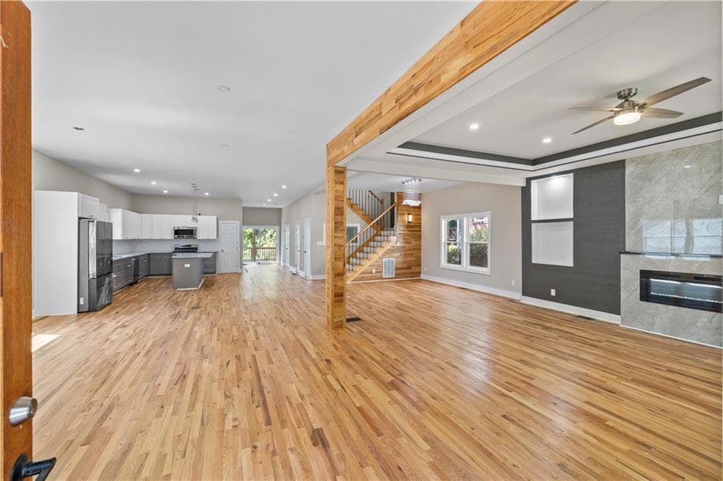 4 bedroom, 5 bathroom, 3,200 sq ft single family residence under contract at 2166 Belvedere Avenue, Atlanta, GA 30311 — photo 2