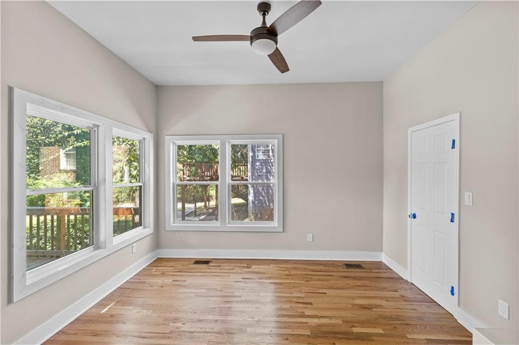 4 bedroom, 5 bathroom, 3,200 sq ft single family residence under contract at 2166 Belvedere Avenue, Atlanta, GA 30311 — photo 9