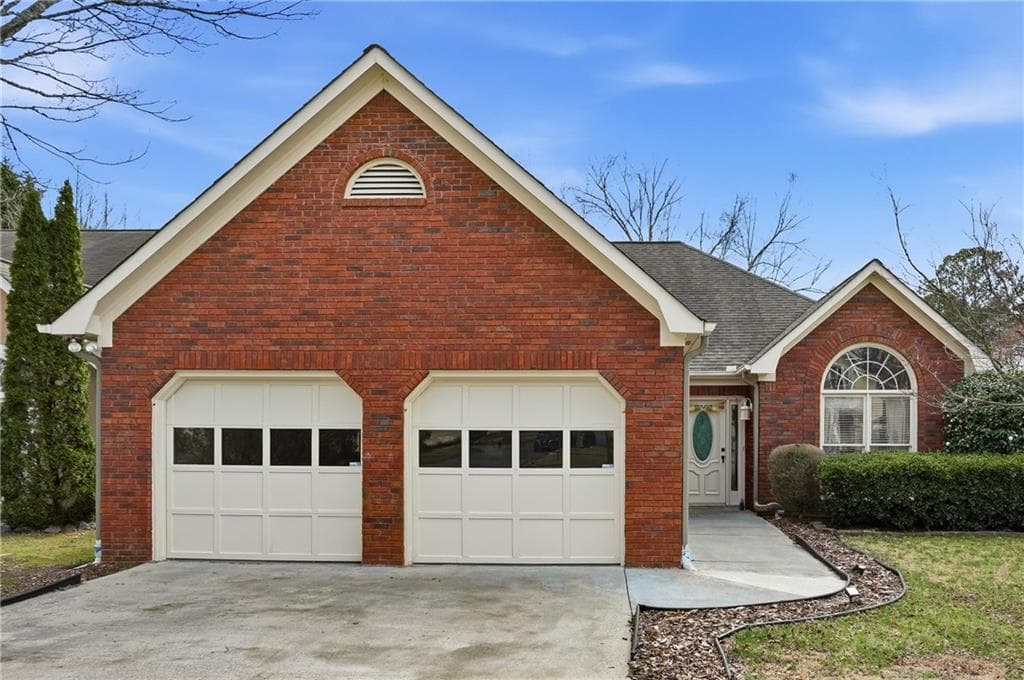 4821 Devon Lane, Alpharetta, GA 30004 — most recent listing photo
