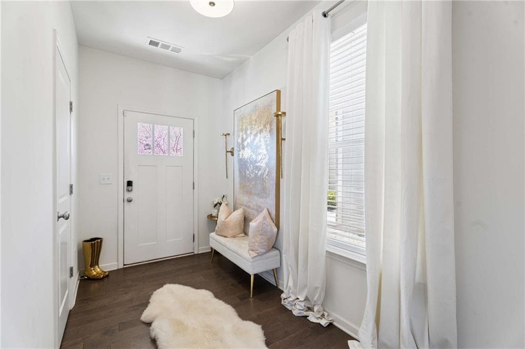 3 bedroom, 3 bathroom, 1,877 sq ft single family residence for sale at 817 Regal Lane, Atlanta, GA 30331 — photo 2