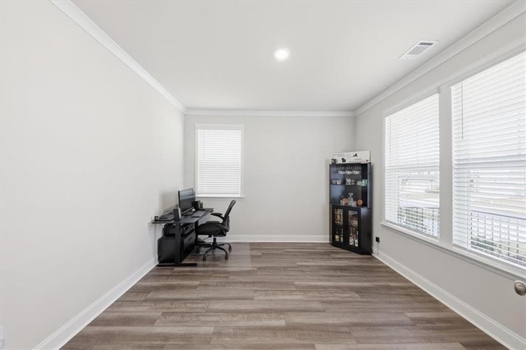 5 bedroom, 5 bathroom, 3,632 sq ft single family residence for sale at 3939 Alderstone Drive, Flowery Branch, GA 30542 — photo 7