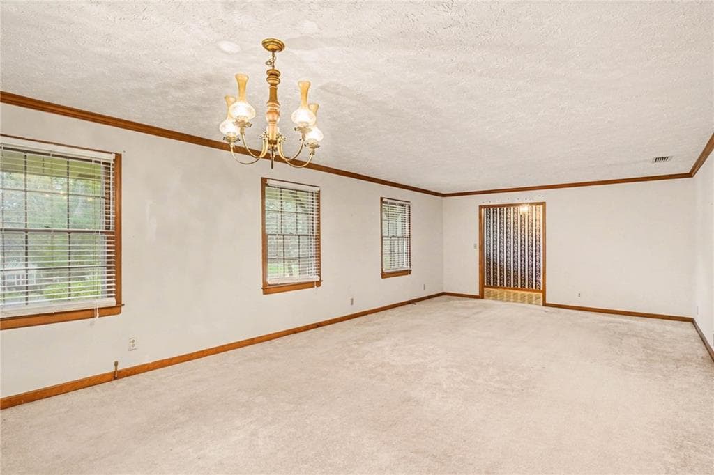 3 bedroom, 2 bathroom, 2,694 sq ft single family residence for sale at 1590 Colonial South Drive, Conyers, GA 30094 — photo 10