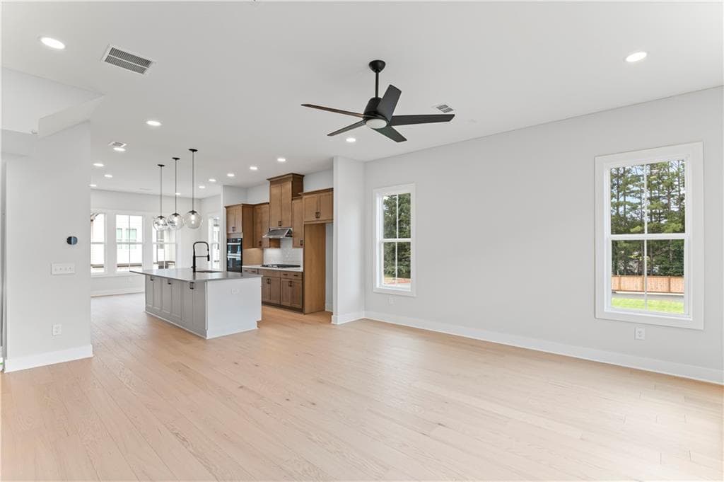 3 bedroom, 4 bathroom, 2,003 sq ft townhouse for sale at 2706 Evers Drive 96, Marietta, GA 30066 — photo 7