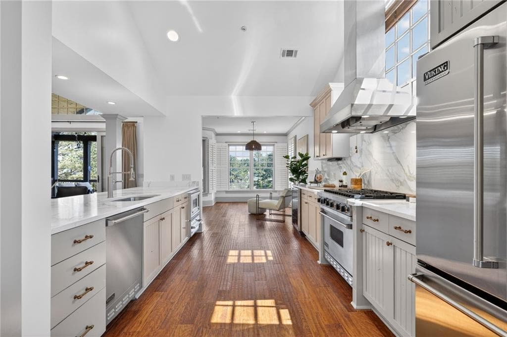 3 bedroom, 2 bathroom, 2,586 sq ft condominium for sale at 125 Arbors Lane D, Eatonton, GA 31024 — photo 8