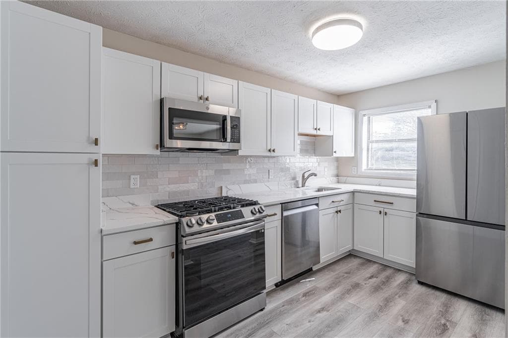 810 River Mill Circle, Roswell, GA 30075 — most recent listing photo