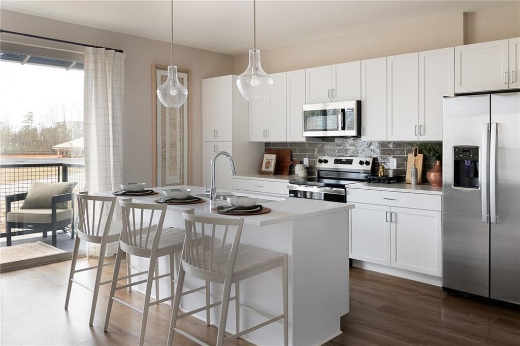 1 bedroom, 1 bathroom, 784 sq ft apartment for rent at 2920 Frontage Road 4005, Gainesville, GA 30504 for $1,470 a month