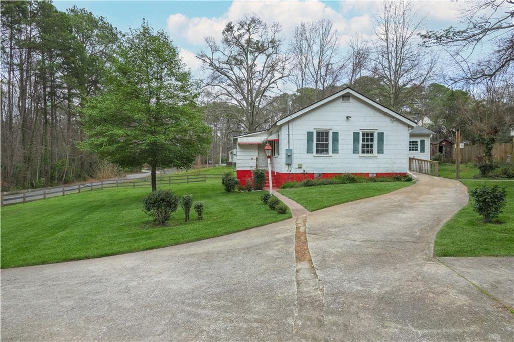 1105 Lakeshore Drive, Jonesboro, GA 30236 — most recent listing photo