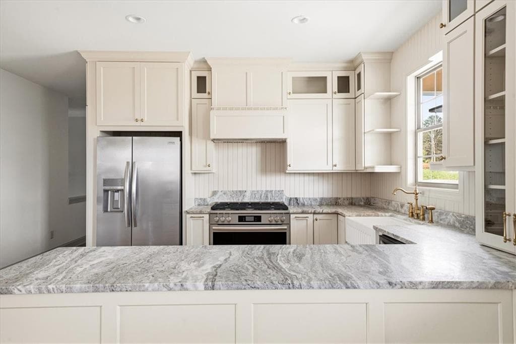 3 bedroom, 4 bathroom, 2,800 sq ft single family residence under contract at 6022 Ben Parks Road, Murrayville, GA 30564 — photo 8