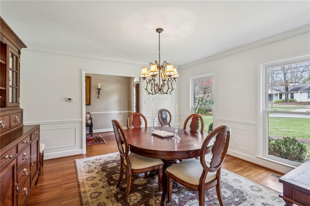 5 bedroom, 5 bathroom, 4,678 sq ft single family residence under contract at 3384 Pine Meadow Road, Atlanta, GA 30327 — photo 10