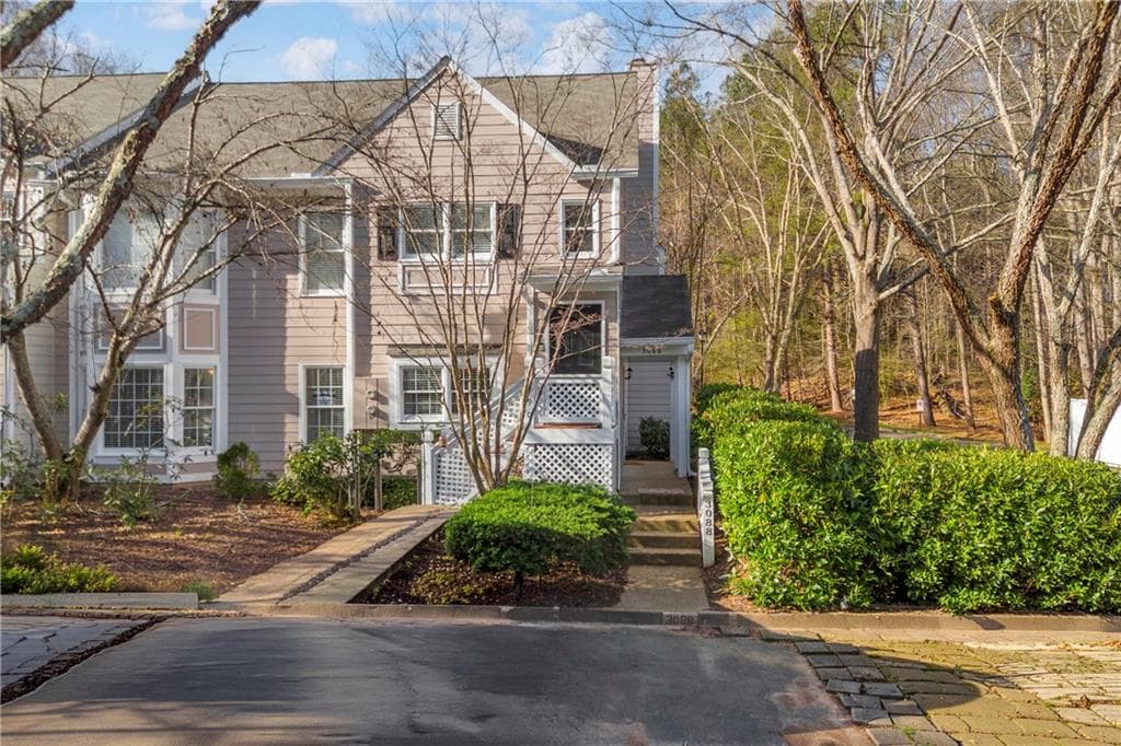 2 bedroom, 2 bathroom, 1,222 sq ft condominium for sale at 3088 Camden Way, Alpharetta, GA 30005 — photo 2