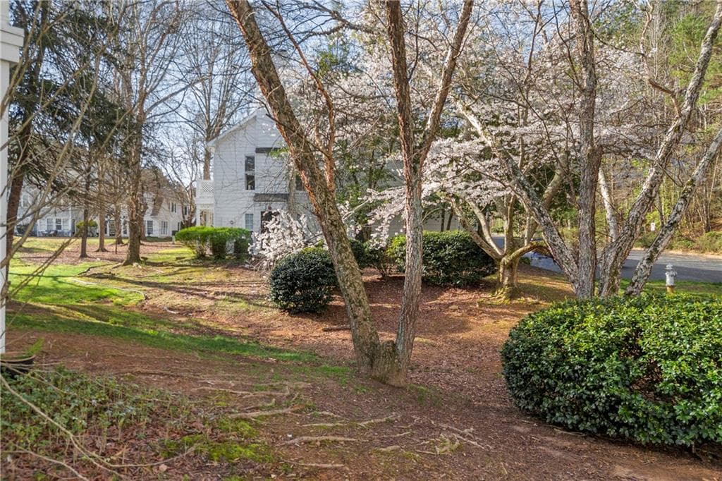 2 bedroom, 2 bathroom, 1,222 sq ft condominium for sale at 3088 Camden Way, Alpharetta, GA 30005 — photo 6