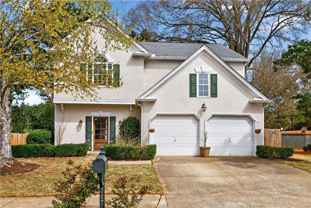 7070 Foxberry Ln, Roswell, GA 30075 — most recent listing photo