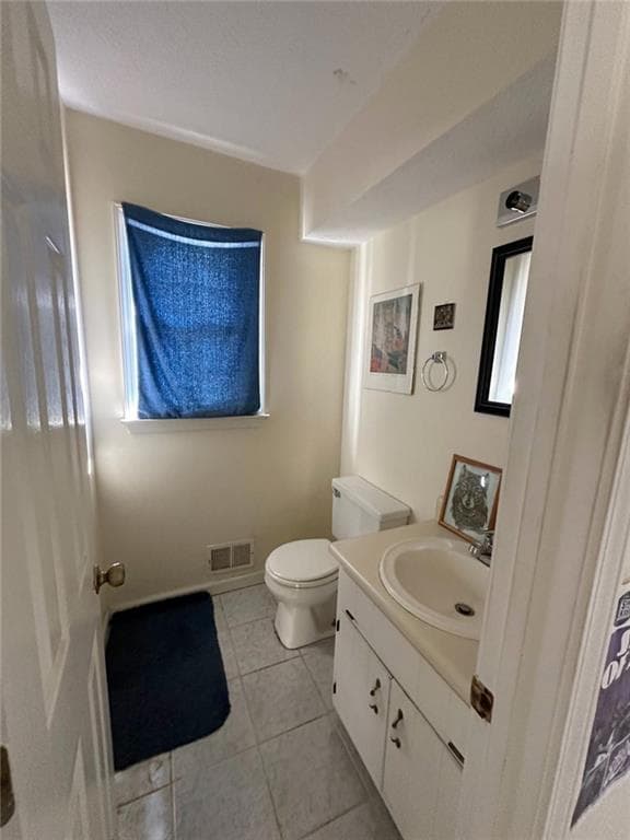 4 bedroom, 4 bathroom, 2,700 sq ft single family residence for sale at 3550 Drum Roll Lane, Snellville, GA 30039 — photo 9