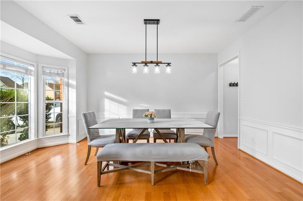 5 bedroom, 3 bathroom, 2,573 sq ft single family residence for sale at 243 Wedmore Court, Suwanee, GA 30024 — photo 7