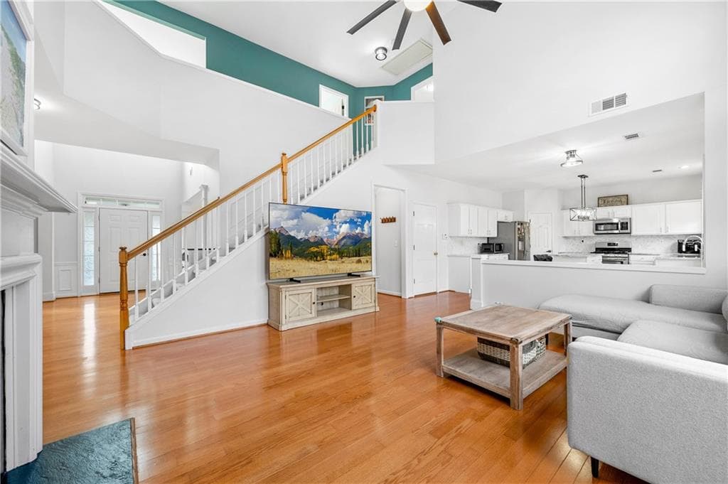 5 bedroom, 3 bathroom, 2,573 sq ft single family residence for sale at 243 Wedmore Court, Suwanee, GA 30024 — photo 9
