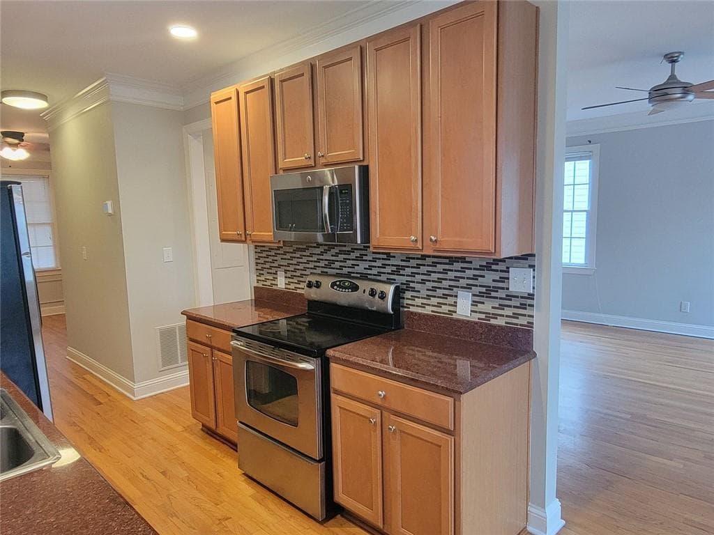 3 bedroom, 3 bathroom single family residence for rent at 51 Little Street, Atlanta, GA 30315 for $2,995 a month — photo 8